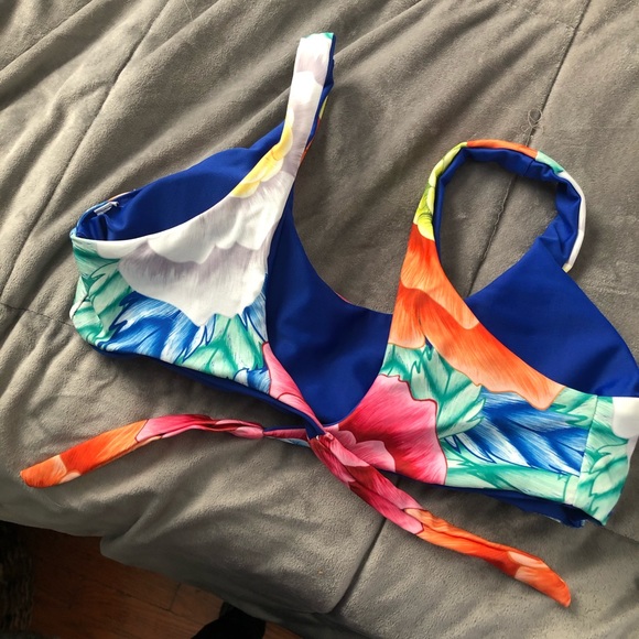 Floral bikini top - Picture 3 of 3